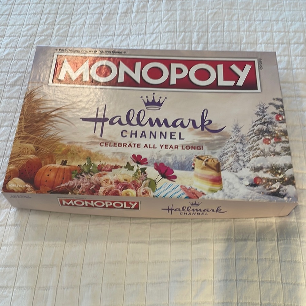 Hasbro monopoly hallmark edition celebrate all year long game interior sealed